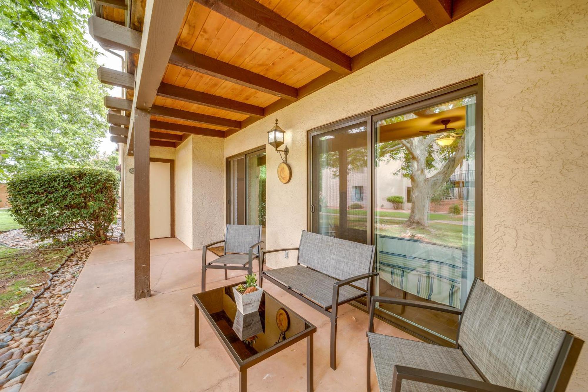 Appartamento Cozy Sedona Oasis With Pool And Hot Tub Access! Esterno foto
